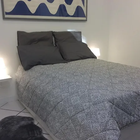 Les Palmiers Apartment